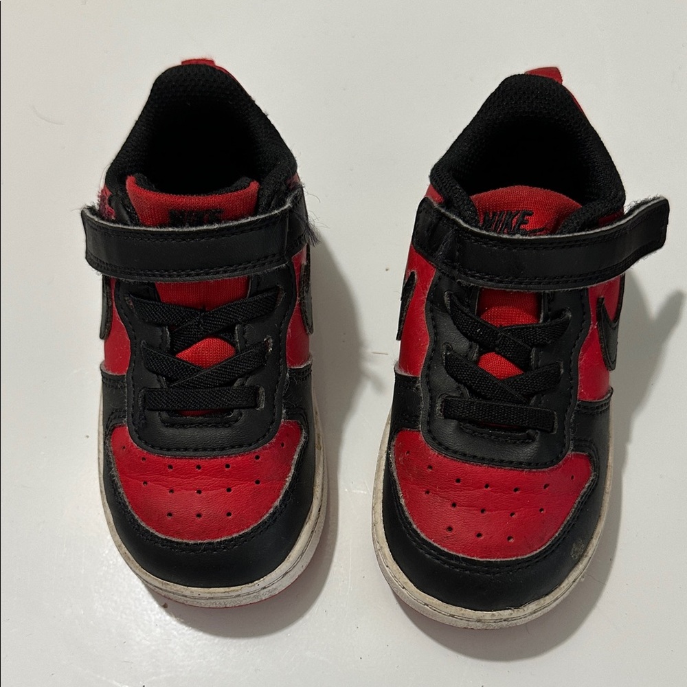Nike Kids Red and Black Sneakers